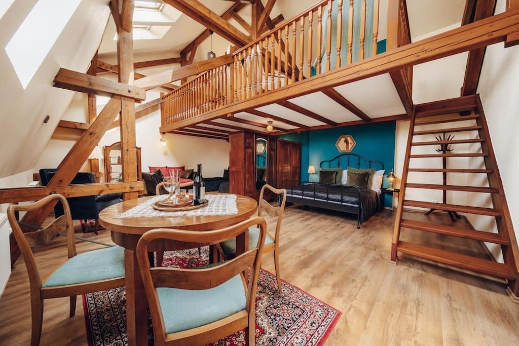 Magnificent Historical Penthouse In The Heart Of Prague Appartement Buitenkant foto